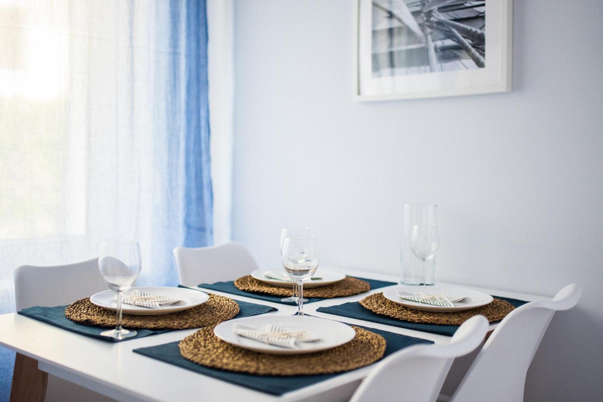 Przylesny Apartament Przy Dworcu Z Miejscem Postojowym Gdynia Exteriör bild